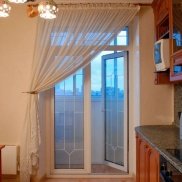 lazy{ aItem.alt_title }}